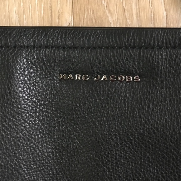 ❤️Sold❤️Marc Jacobs Black Leather Tote Bag - Picture 4 of 7